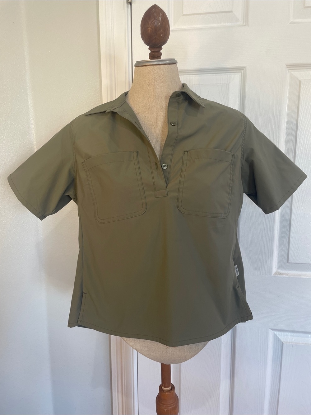Magellan outdoors water repellent Olive Green Short-Sleeve Utility Shirt Top M